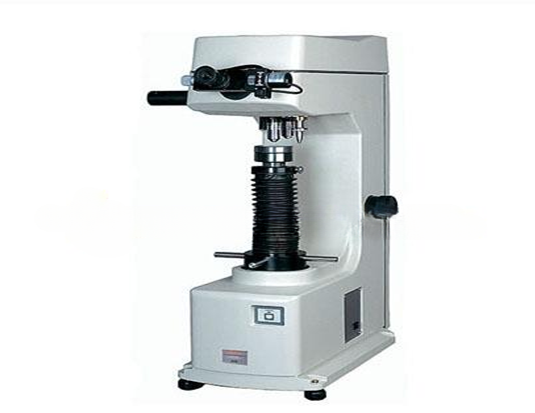 Vicker Hardness Tester